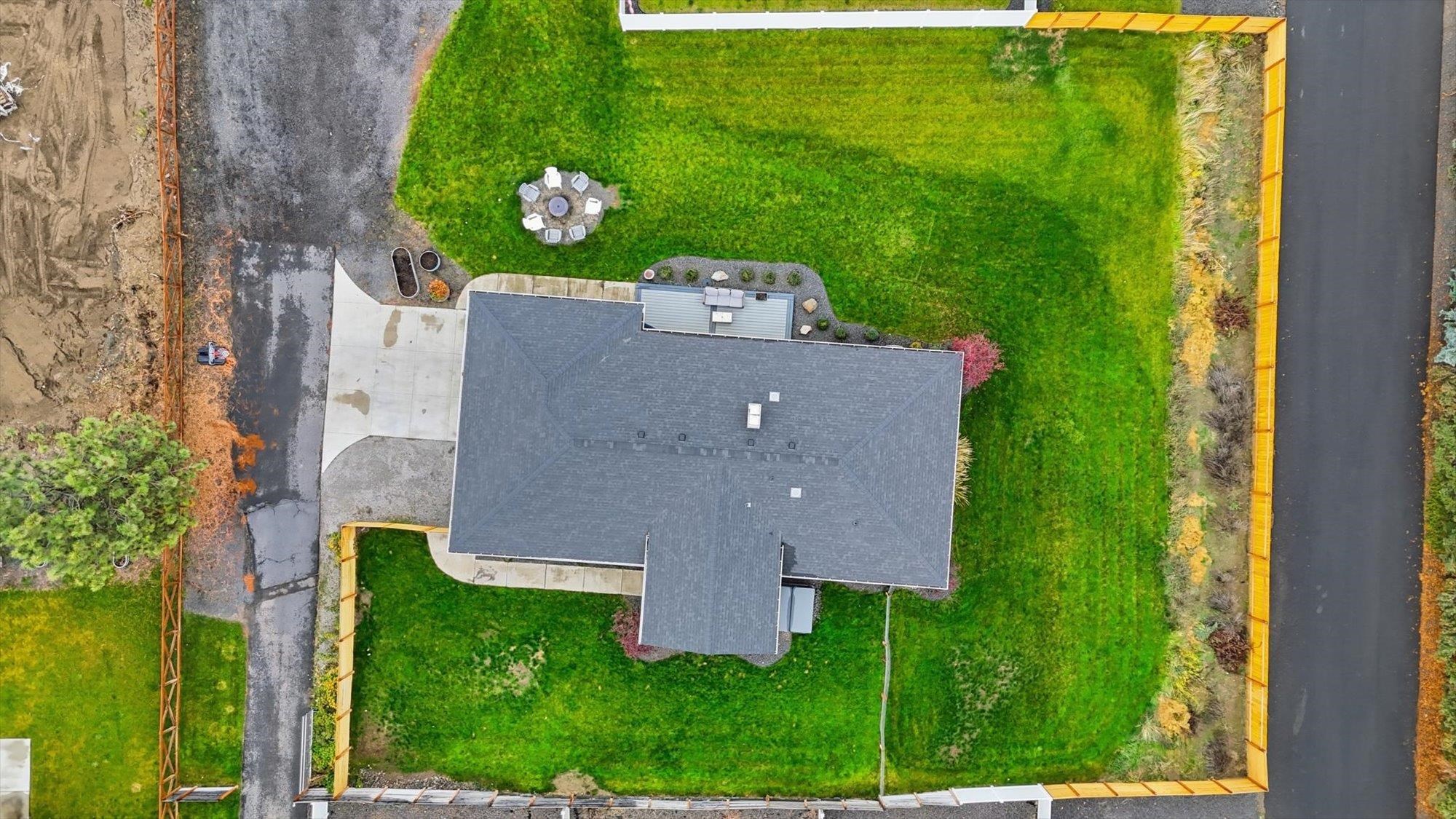 1007 E Farwell Rd - Photo 48