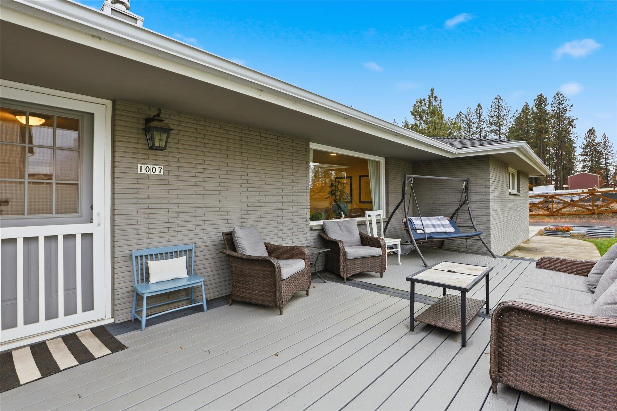 1007 E Farwell Rd - Photo 6