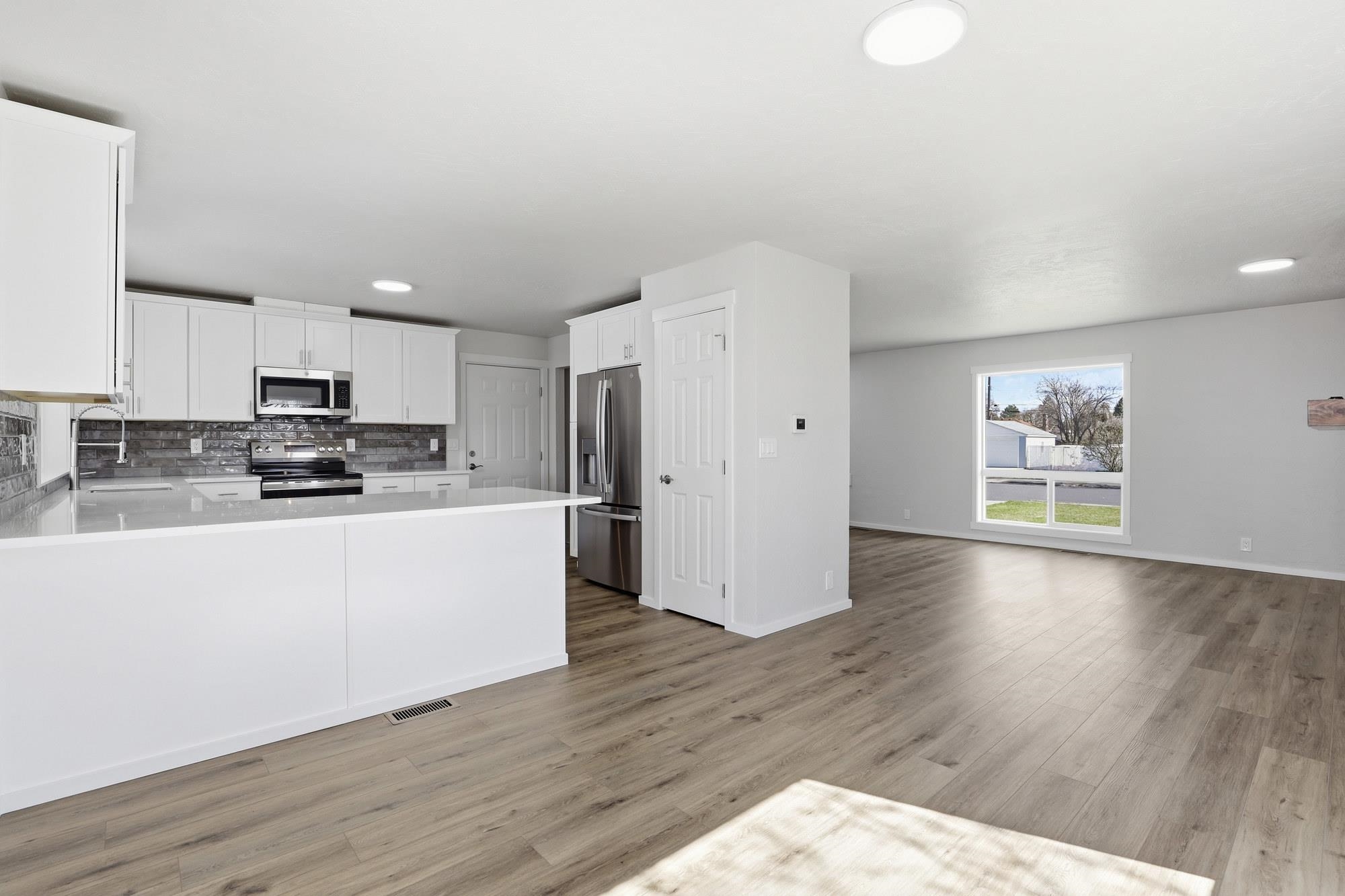 5303 N Howard St - Photo 10