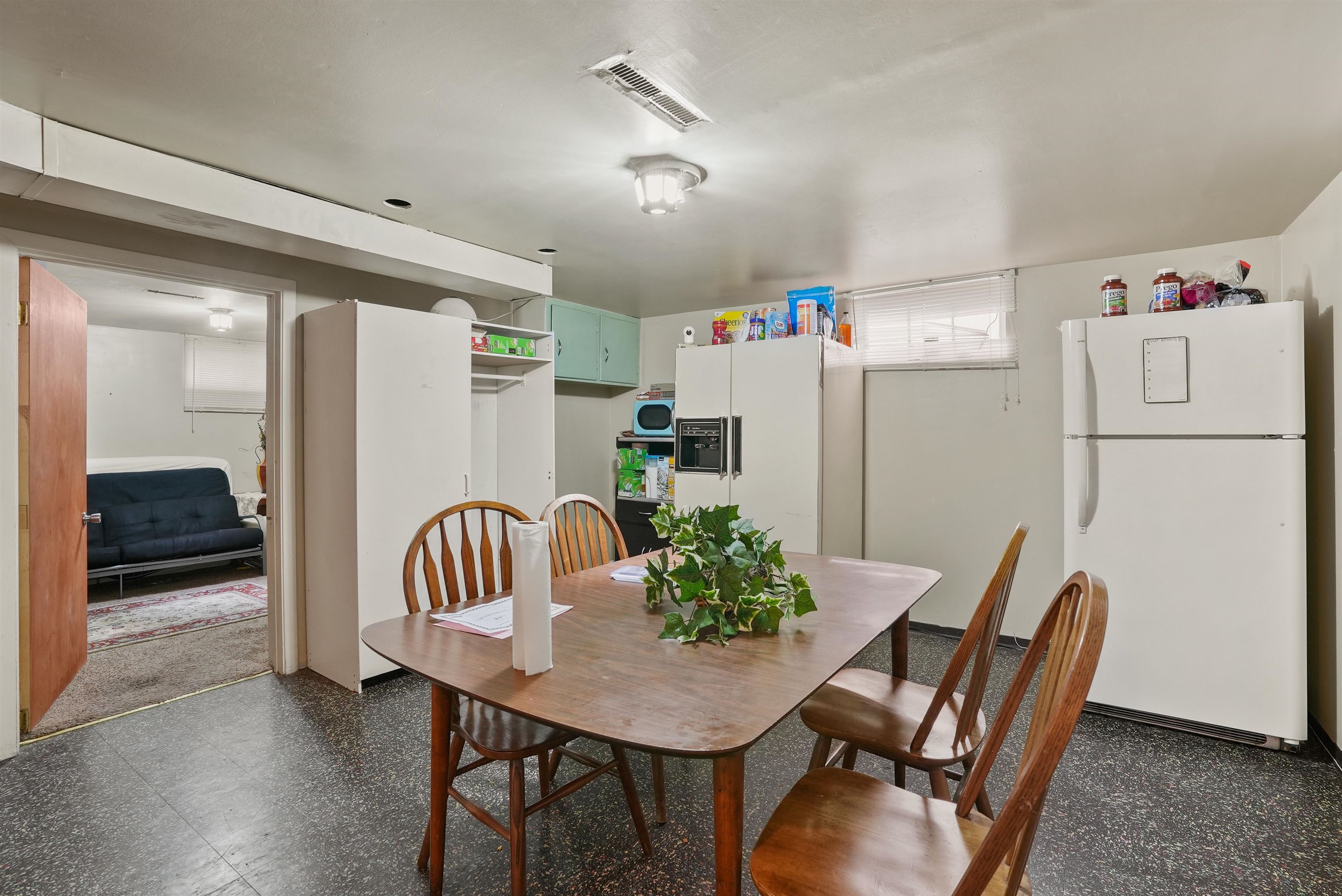1307 E Mission Ave - Photo 18