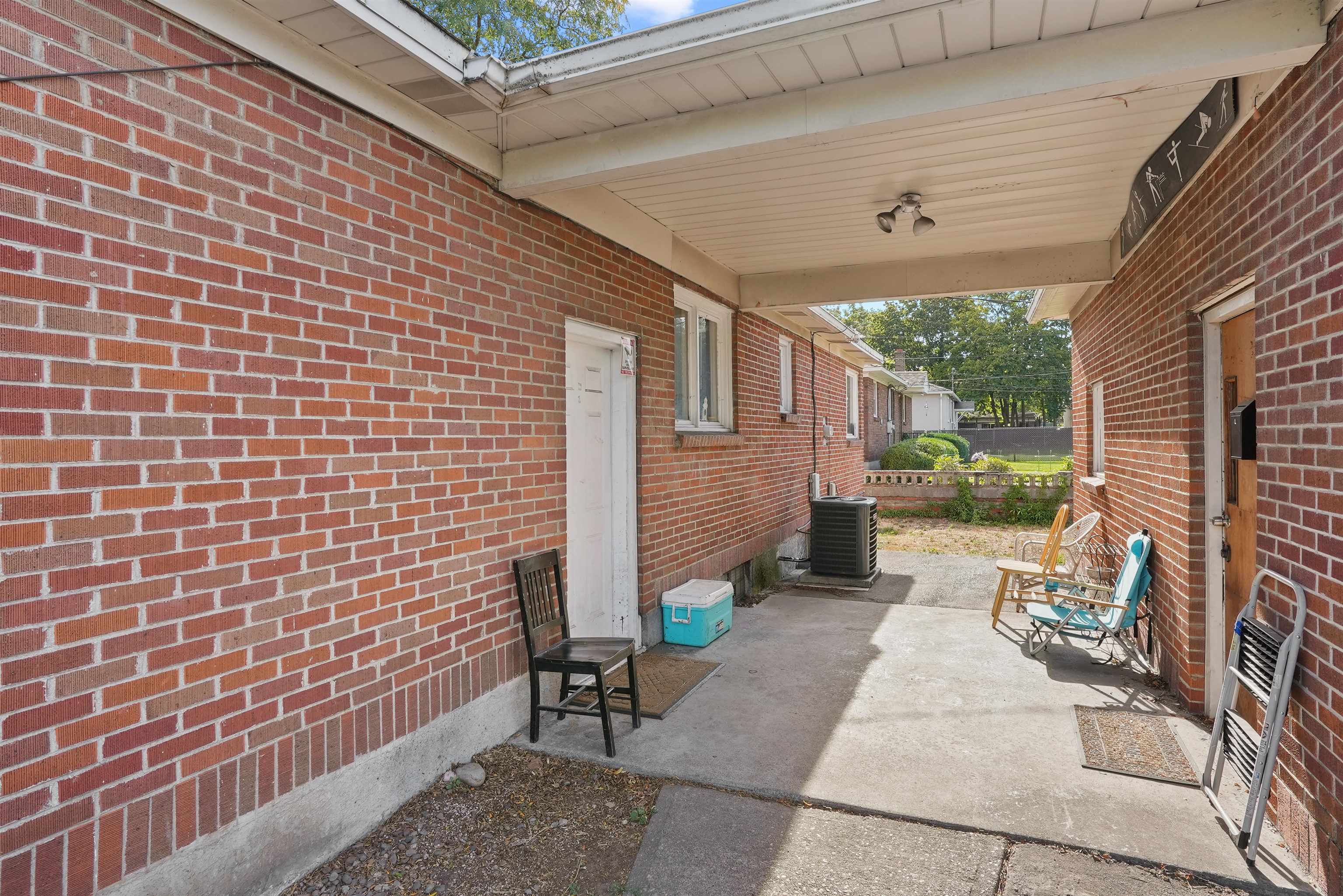 1307 E Mission Ave - Photo 28