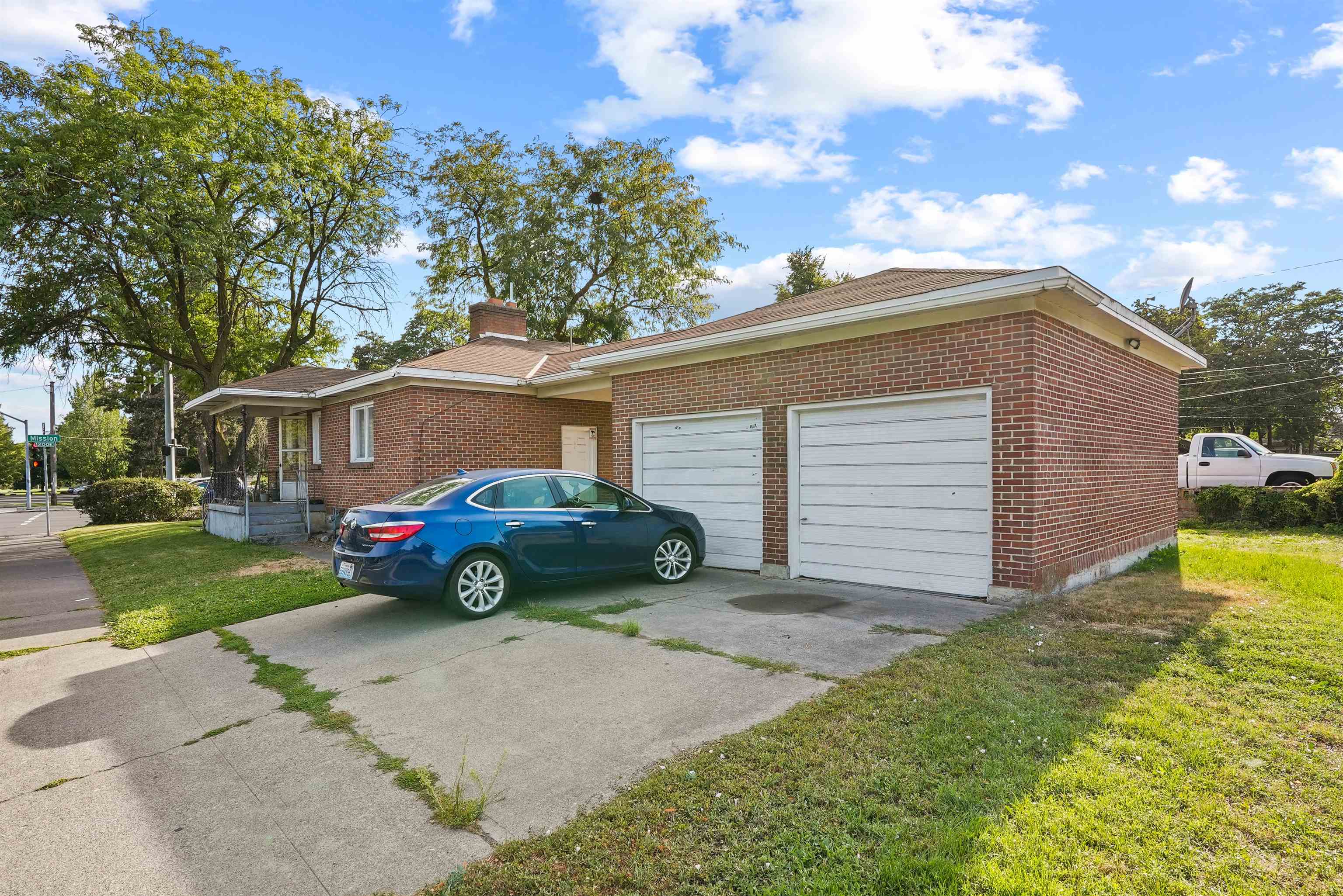 1307 E Mission Ave - Photo 30