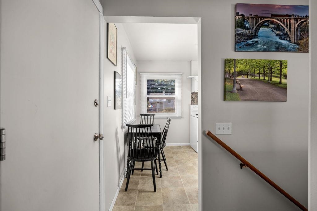 1303 E Princeton Ave - Photo 11