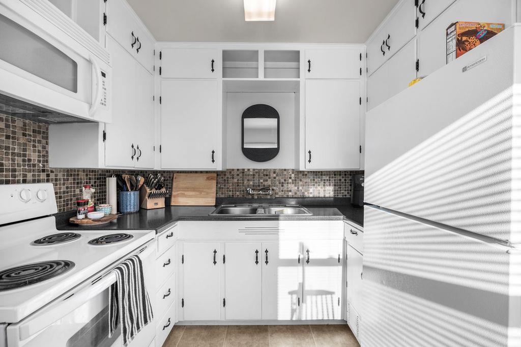 1303 E Princeton Ave - Photo 13