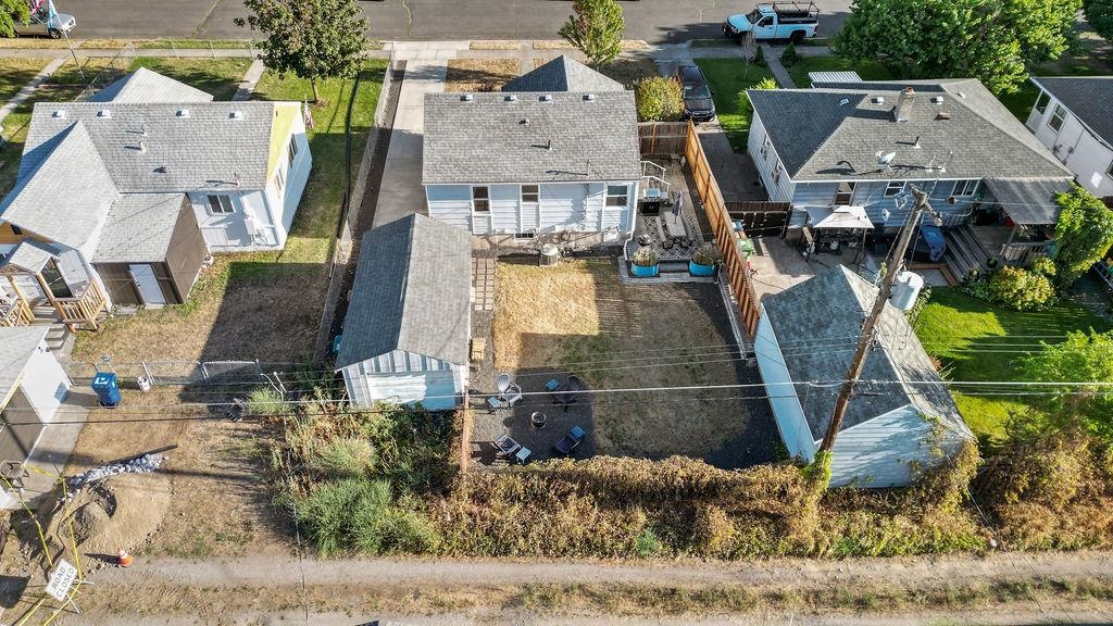1303 E Princeton Ave - Photo 39