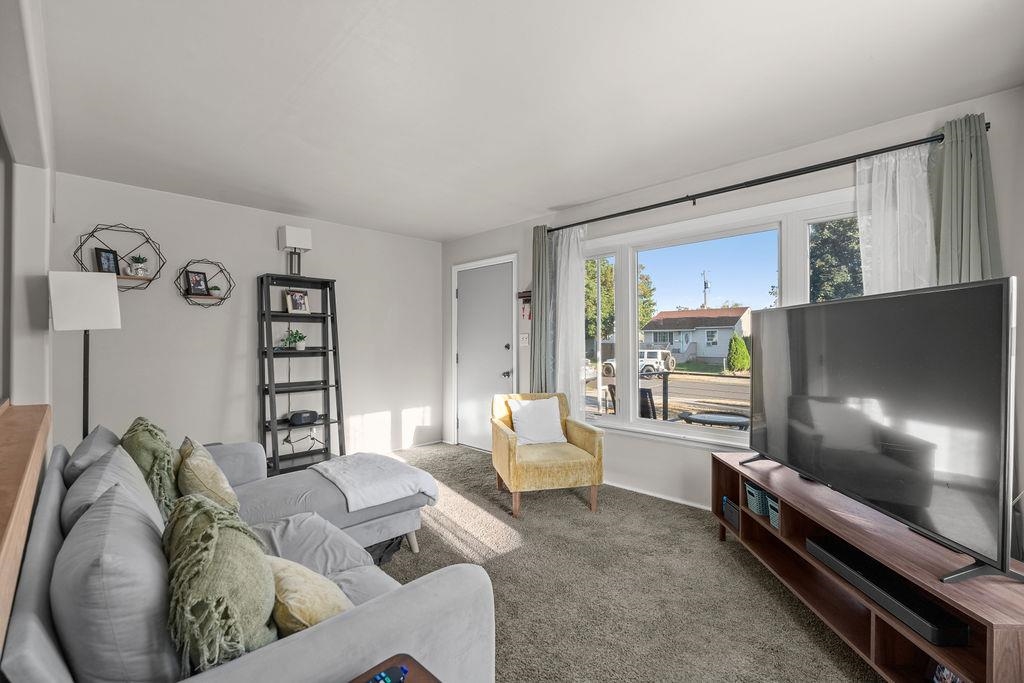 1303 E Princeton Ave - Photo 5