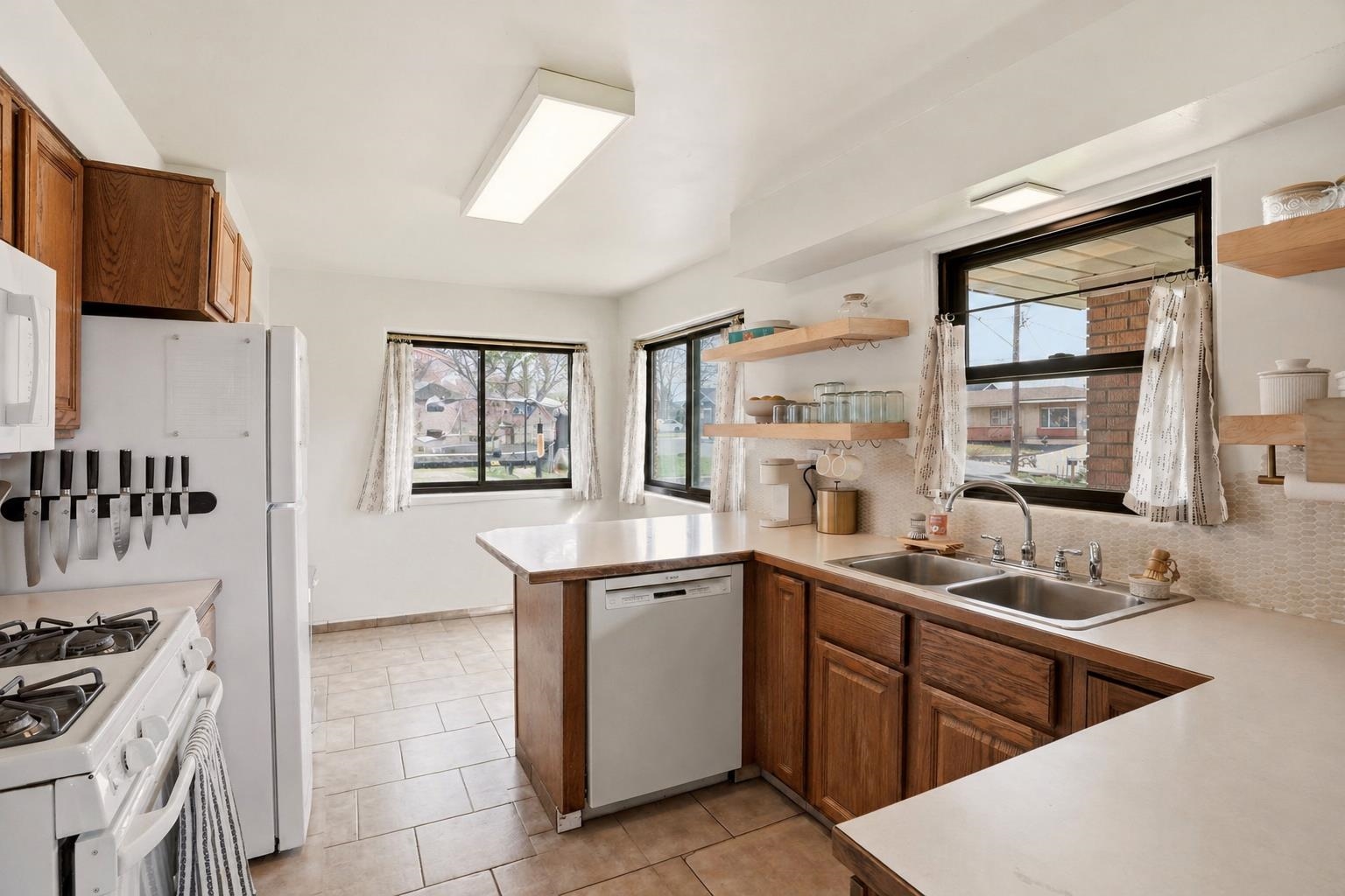 11711 E Alki Ave - Photo 7