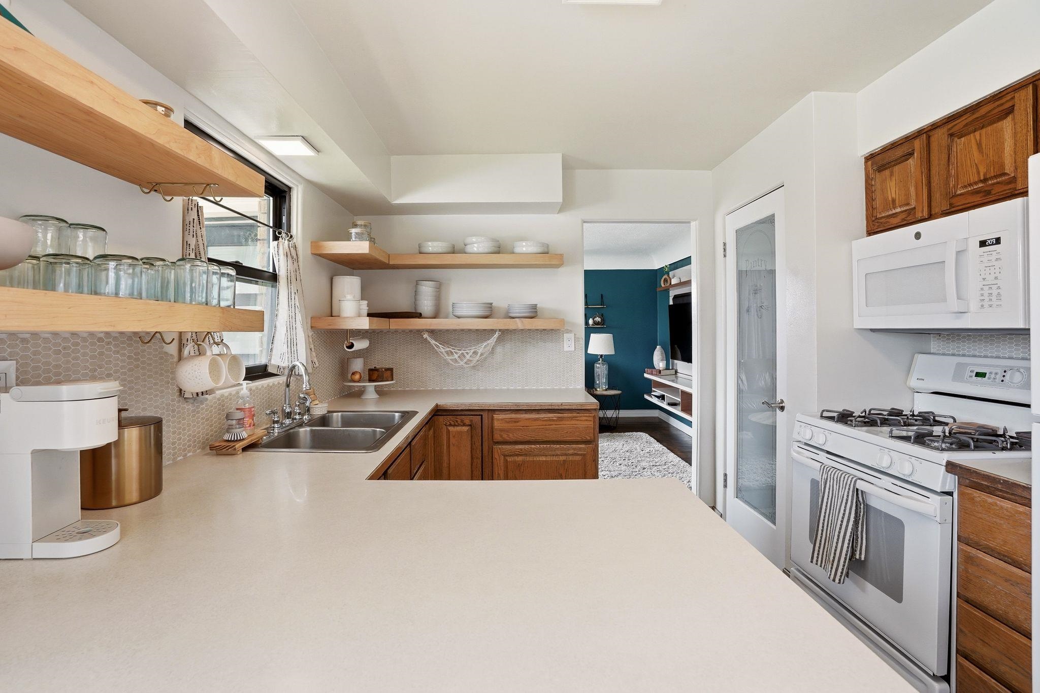 11711 E Alki Ave - Photo 9