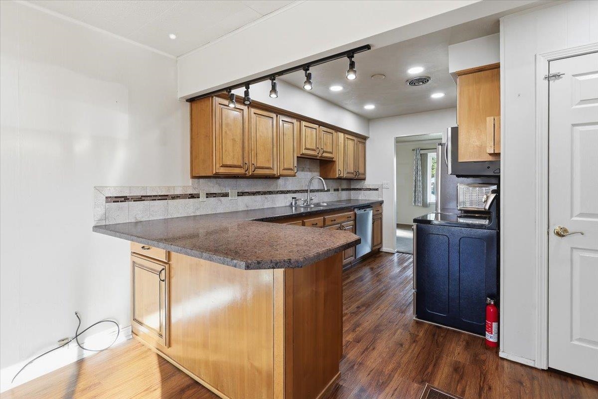 3810 E Montgomery Ave - Photo 12