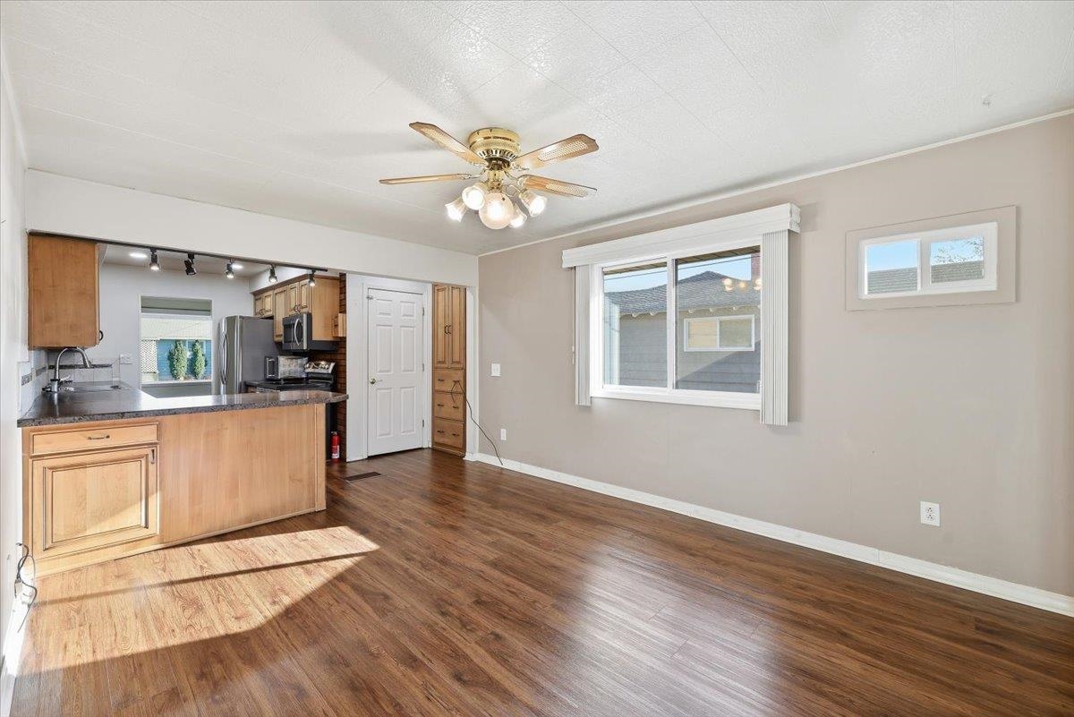 3810 E Montgomery Ave - Photo 13