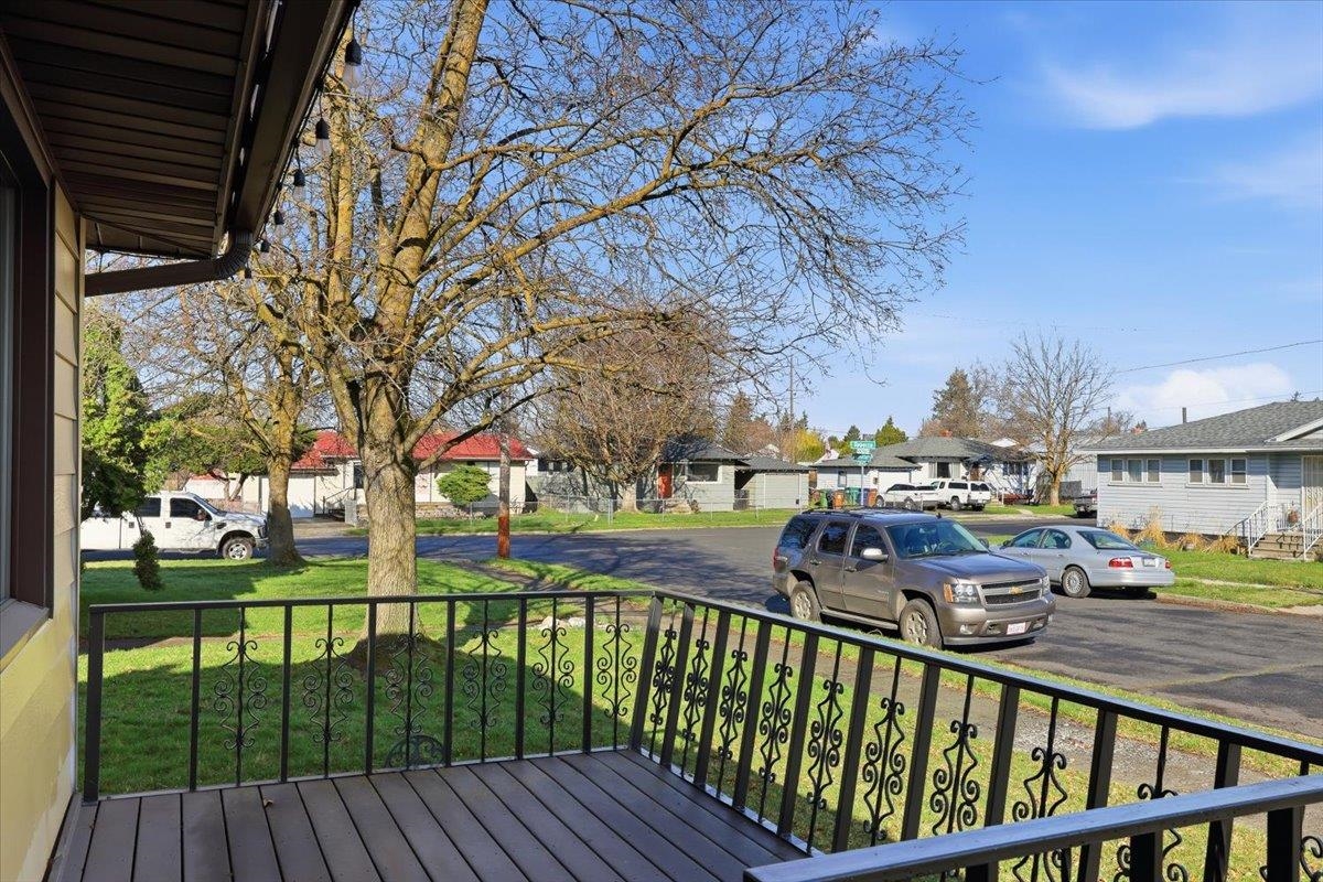 3810 E Montgomery Ave - Photo 3