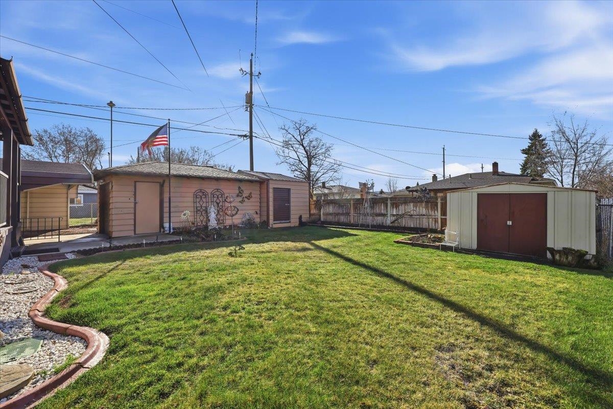 3810 E Montgomery Ave - Photo 27