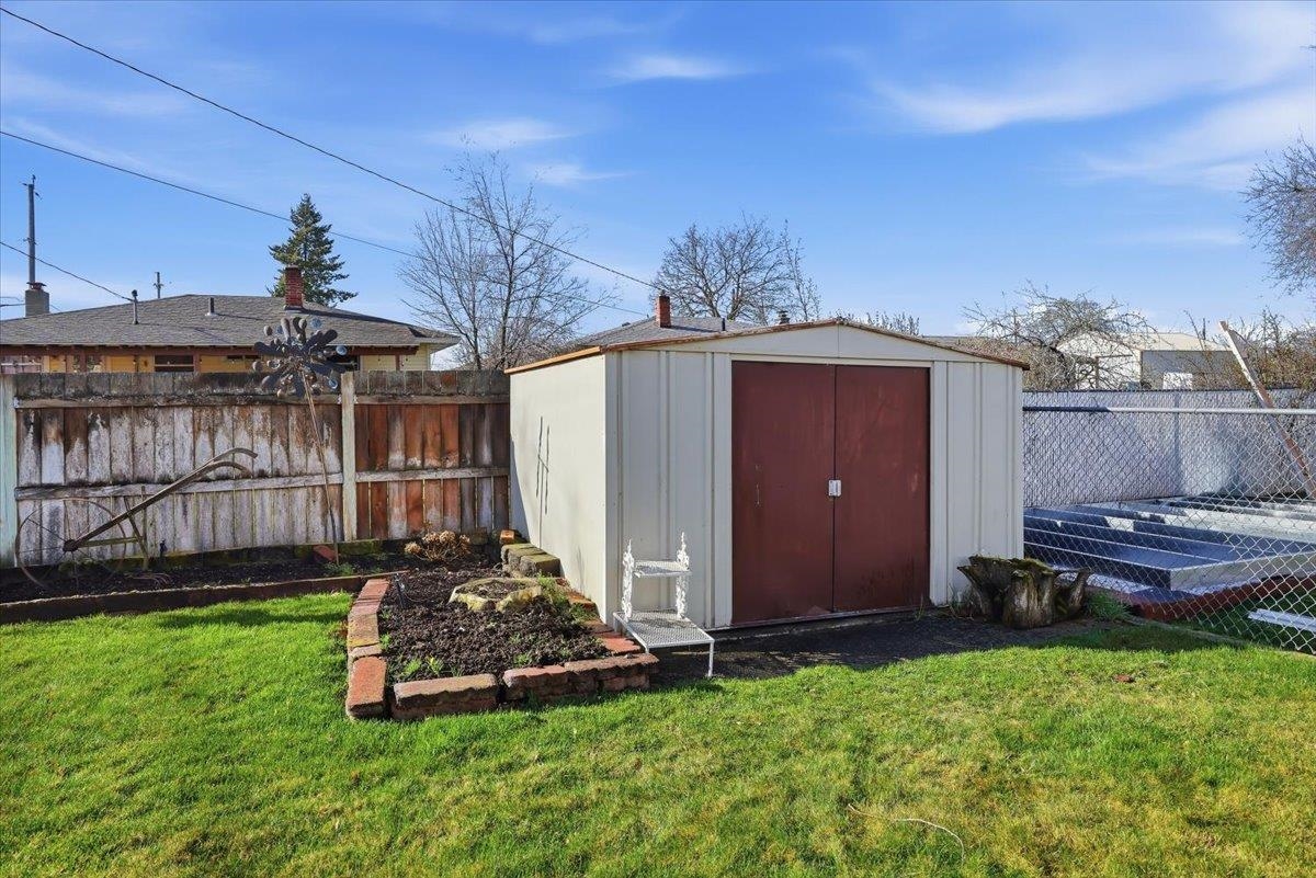 3810 E Montgomery Ave - Photo 28