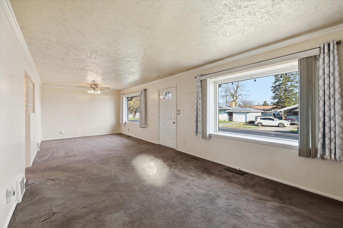 3810 E Montgomery Ave - Photo 7