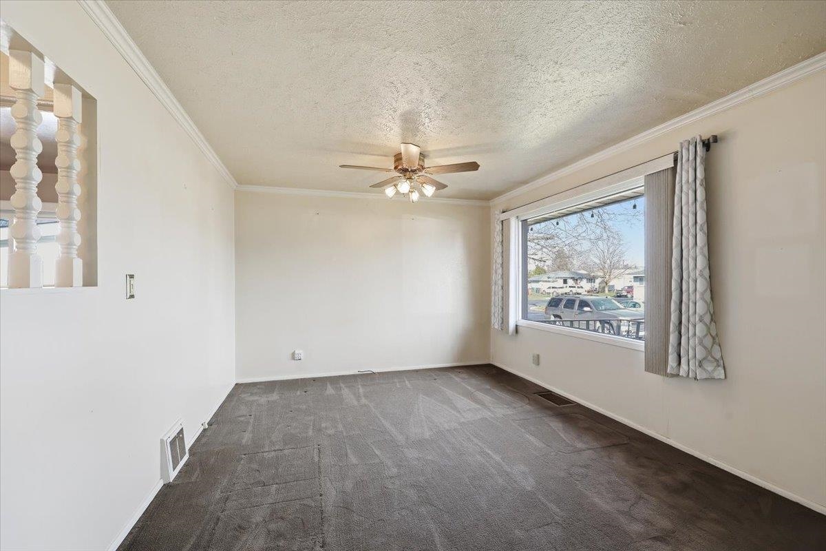 3810 E Montgomery Ave - Photo 9