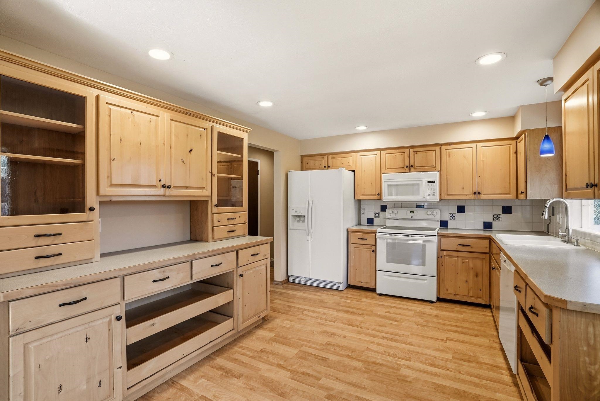 1223 W Bellwood Dr - Photo 15
