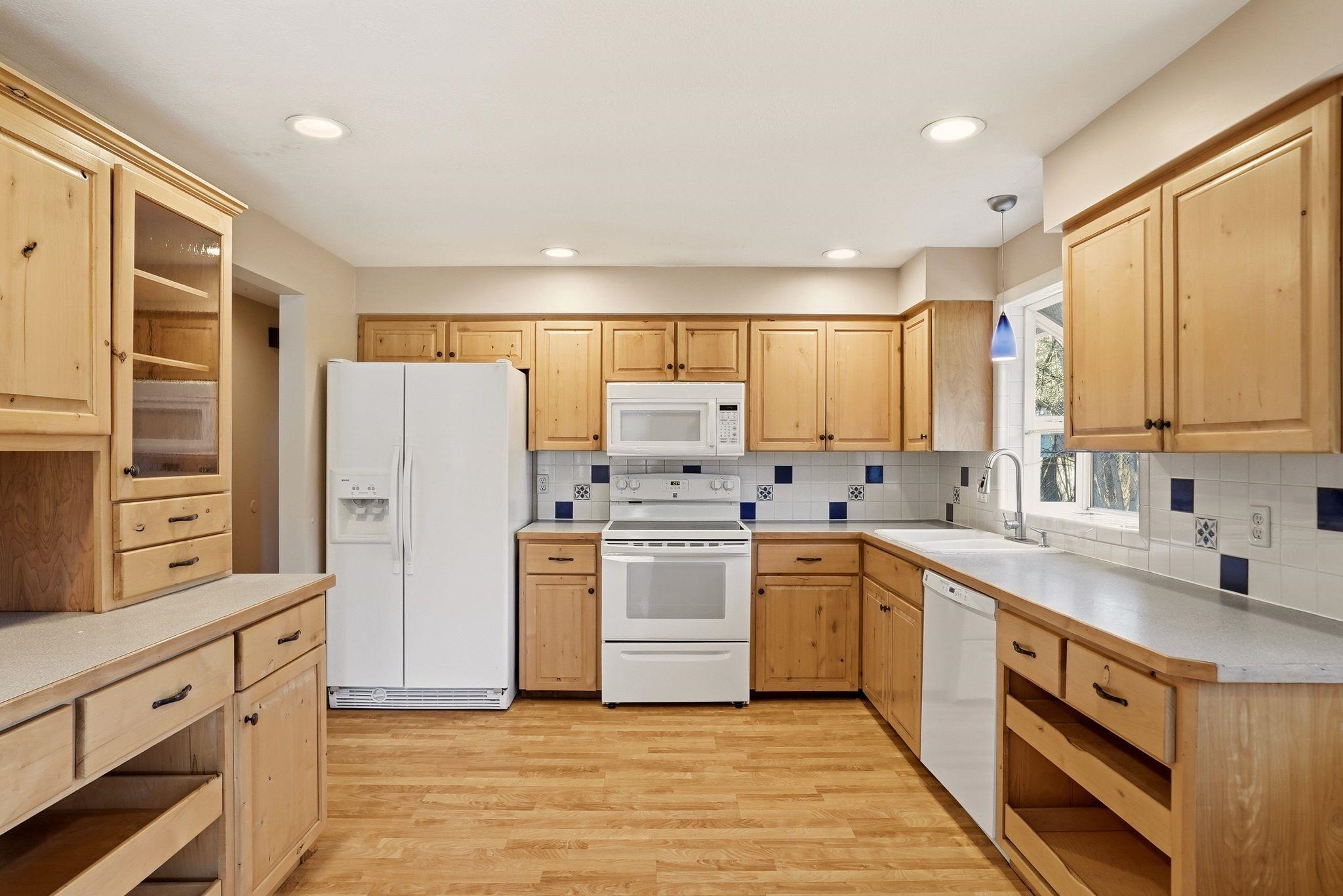 1223 W Bellwood Dr - Photo 16