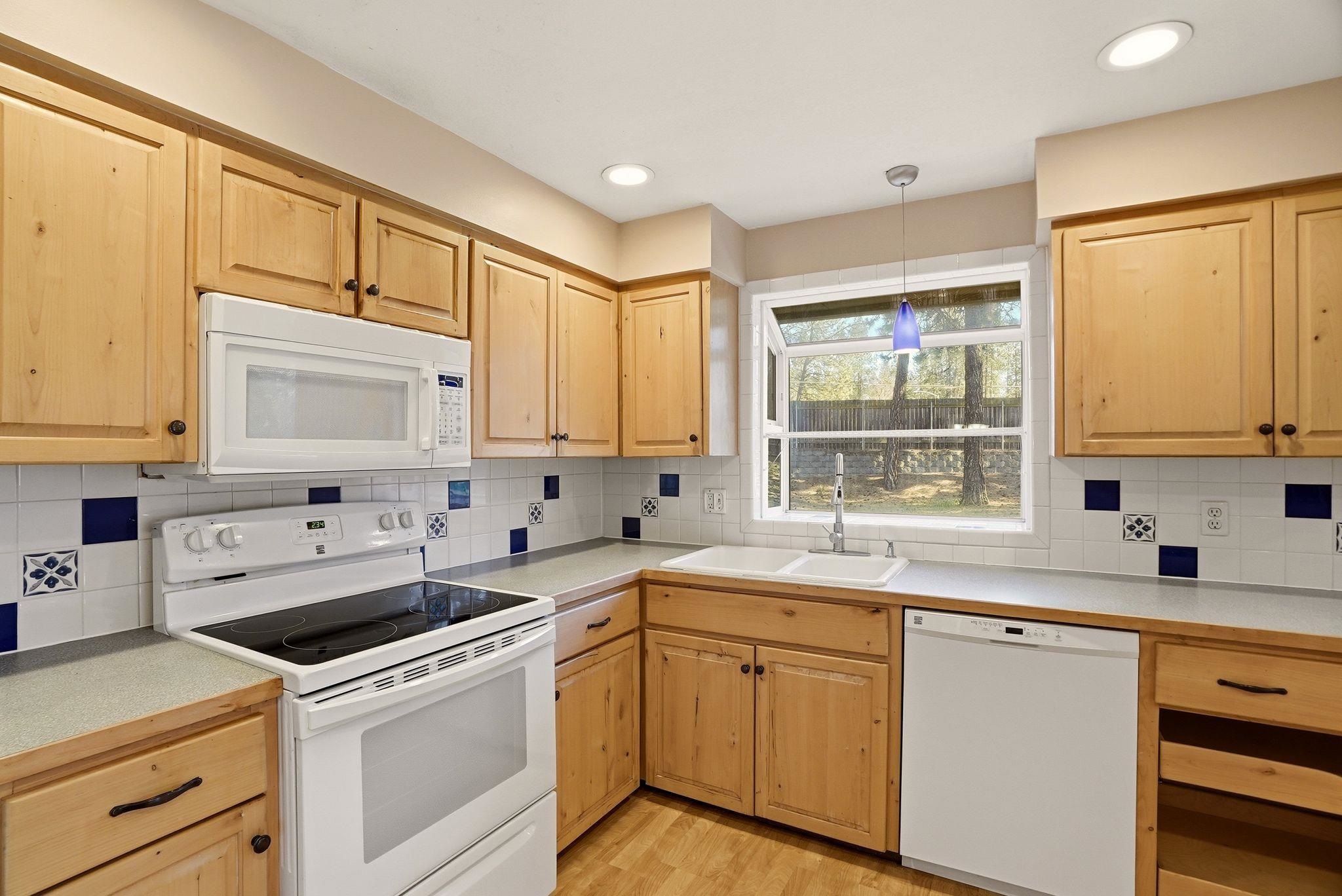 1223 W Bellwood Dr - Photo 18
