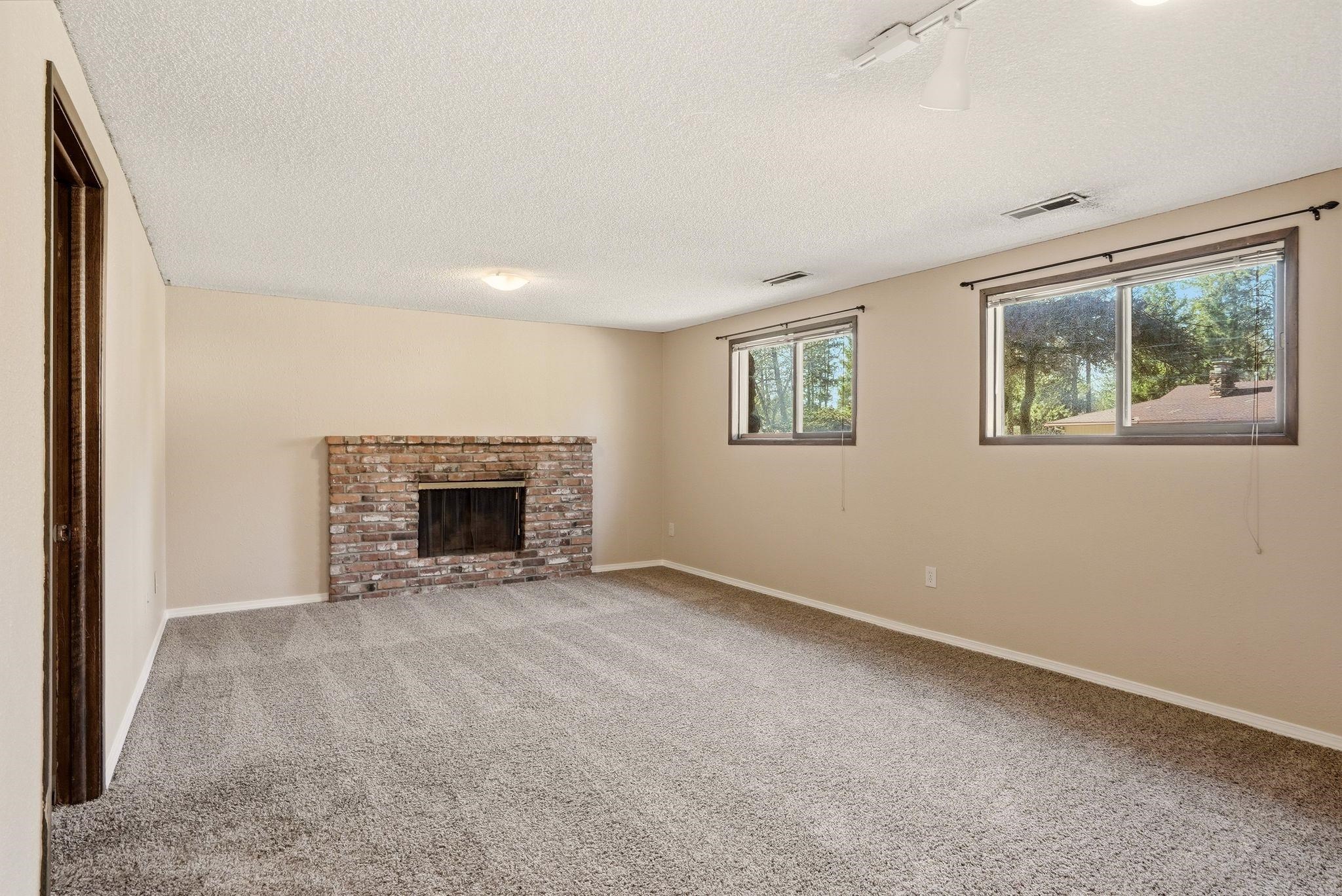 1223 W Bellwood Dr - Photo 28