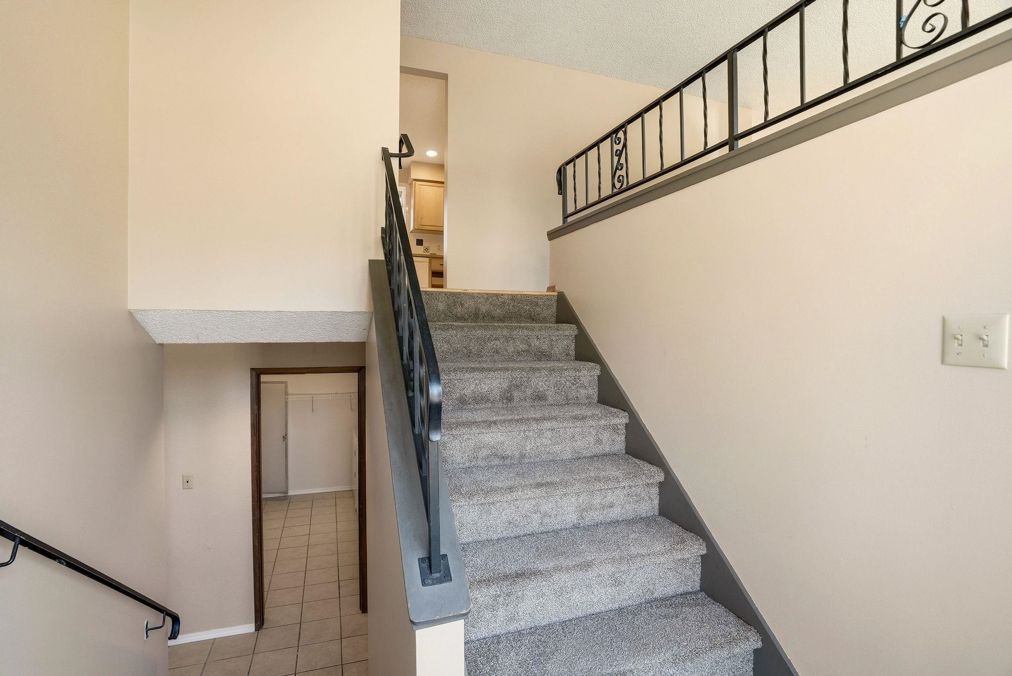 1223 W Bellwood Dr - Photo 4