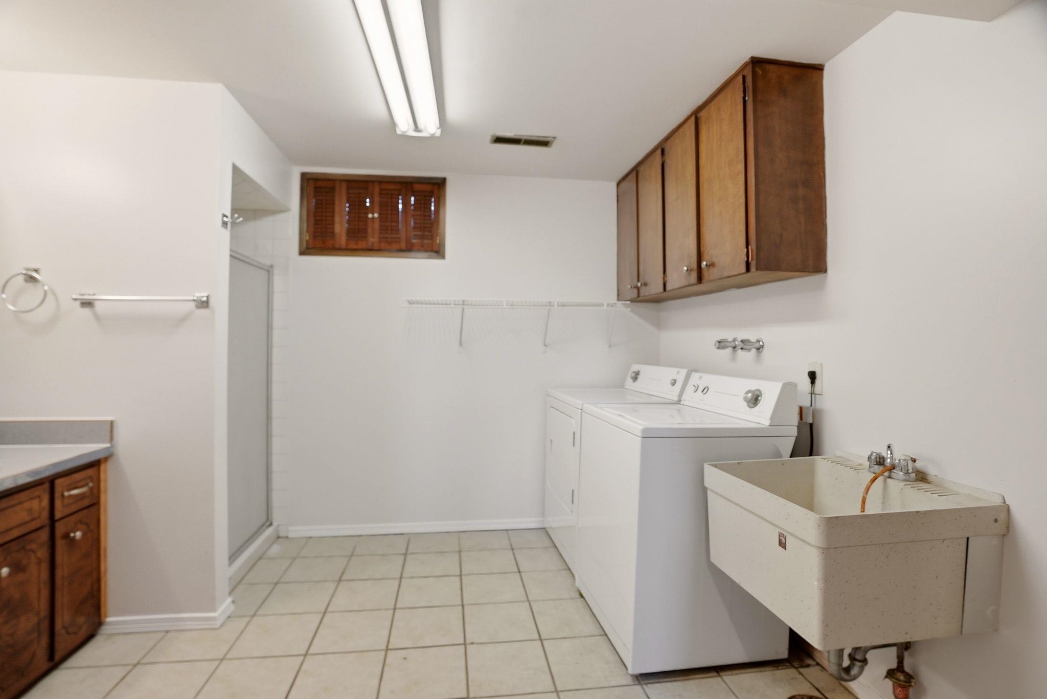 1223 W Bellwood Dr - Photo 32