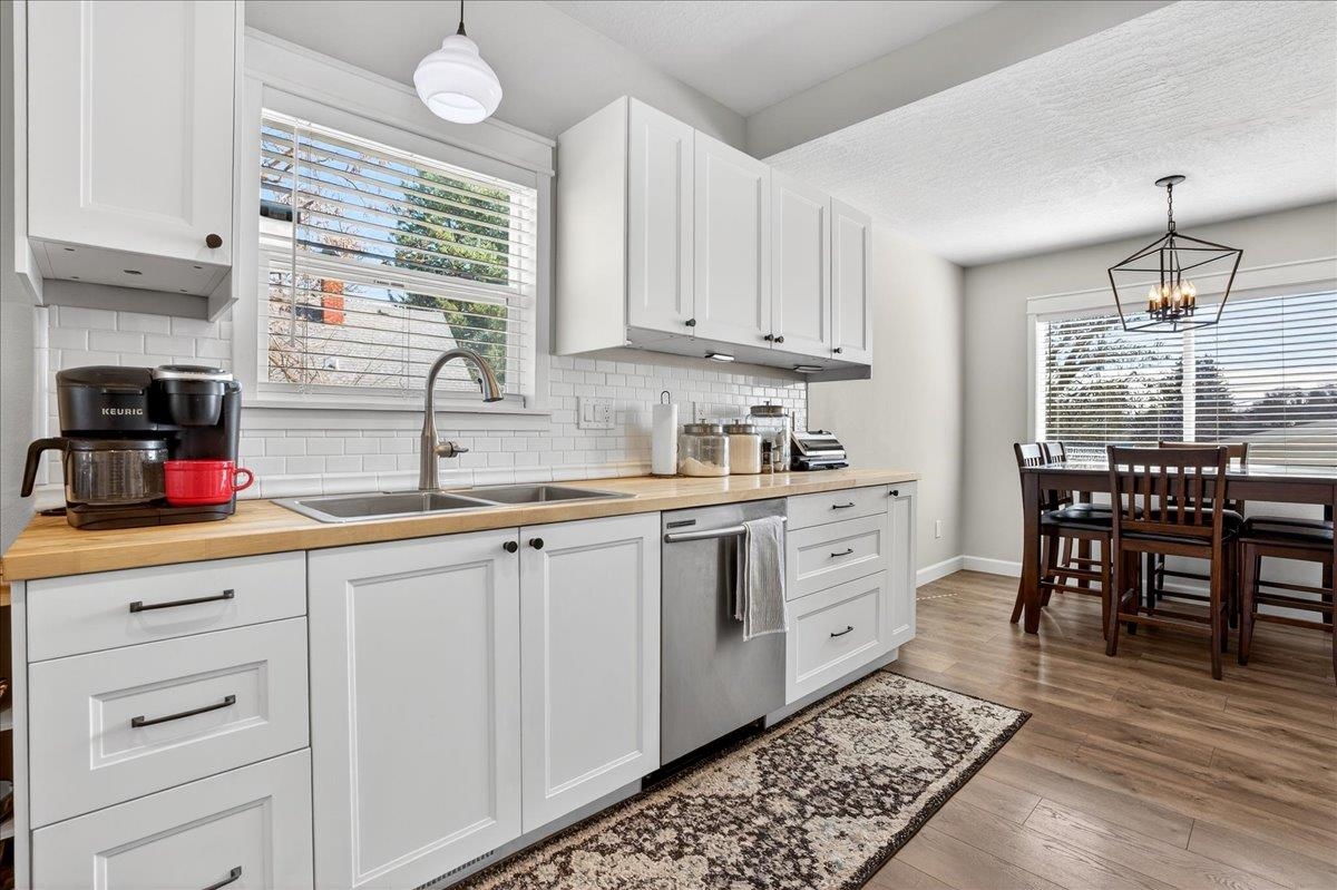805 Sinclair St - Photo 11