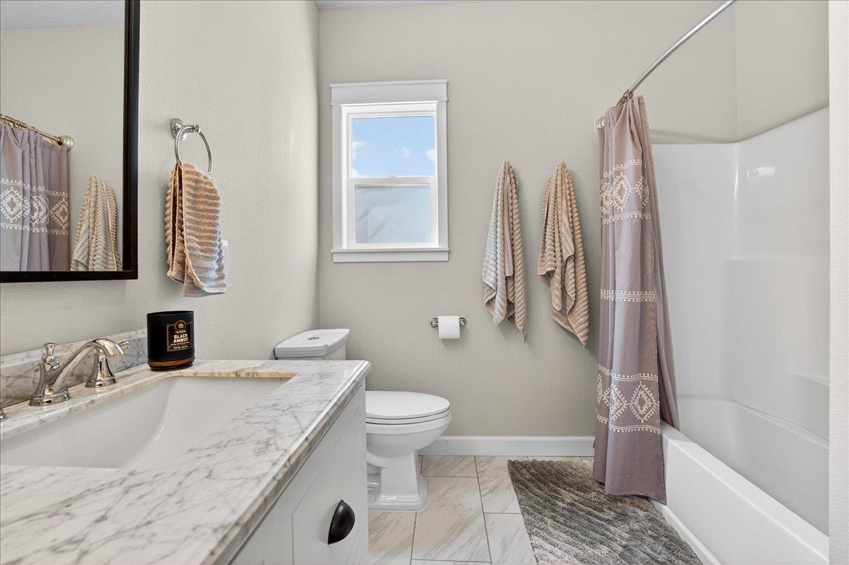 805 Sinclair St - Photo 7