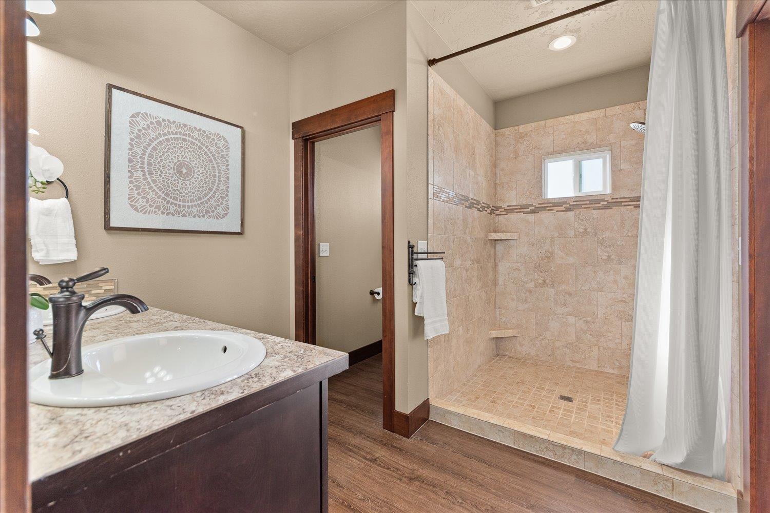 1442 E 12th St - Photo 20