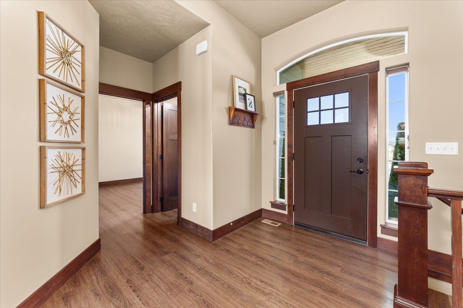 1442 E 12th St - Photo 7
