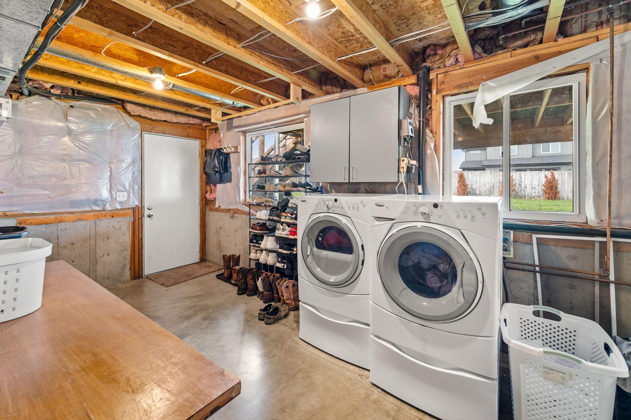 1214 S Bannen Rd - Photo 30