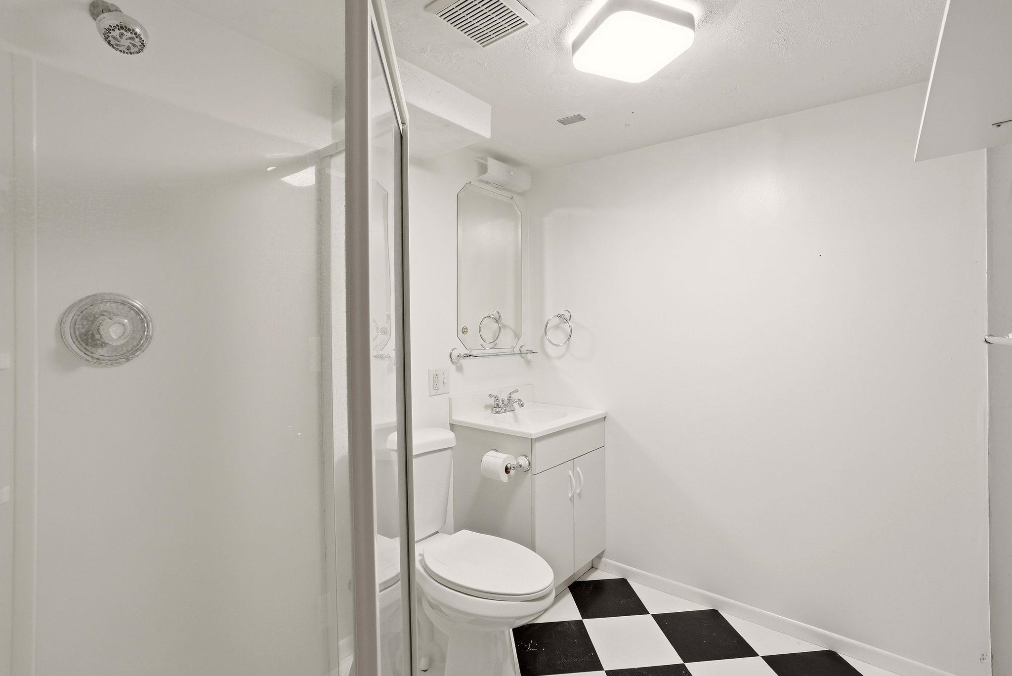 13005 E 31st Ave - Photo 17