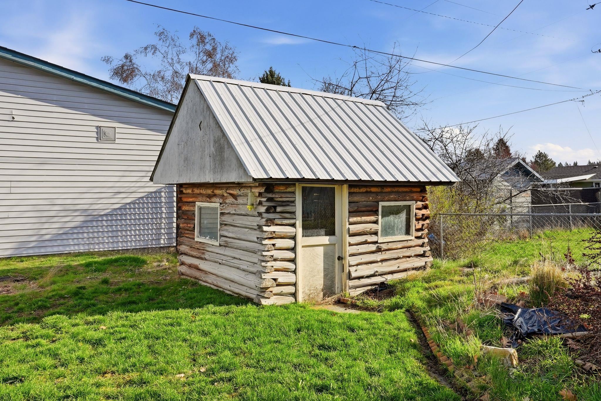 13005 E 31st Ave - Photo 25