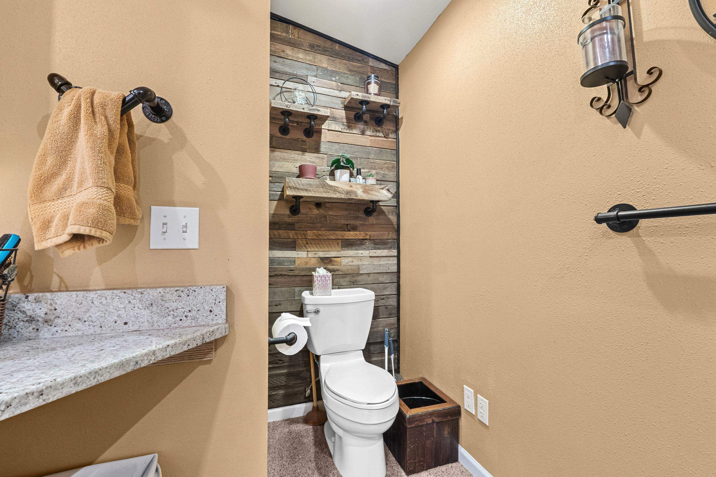 1344 Pine Crest Way - Photo 18