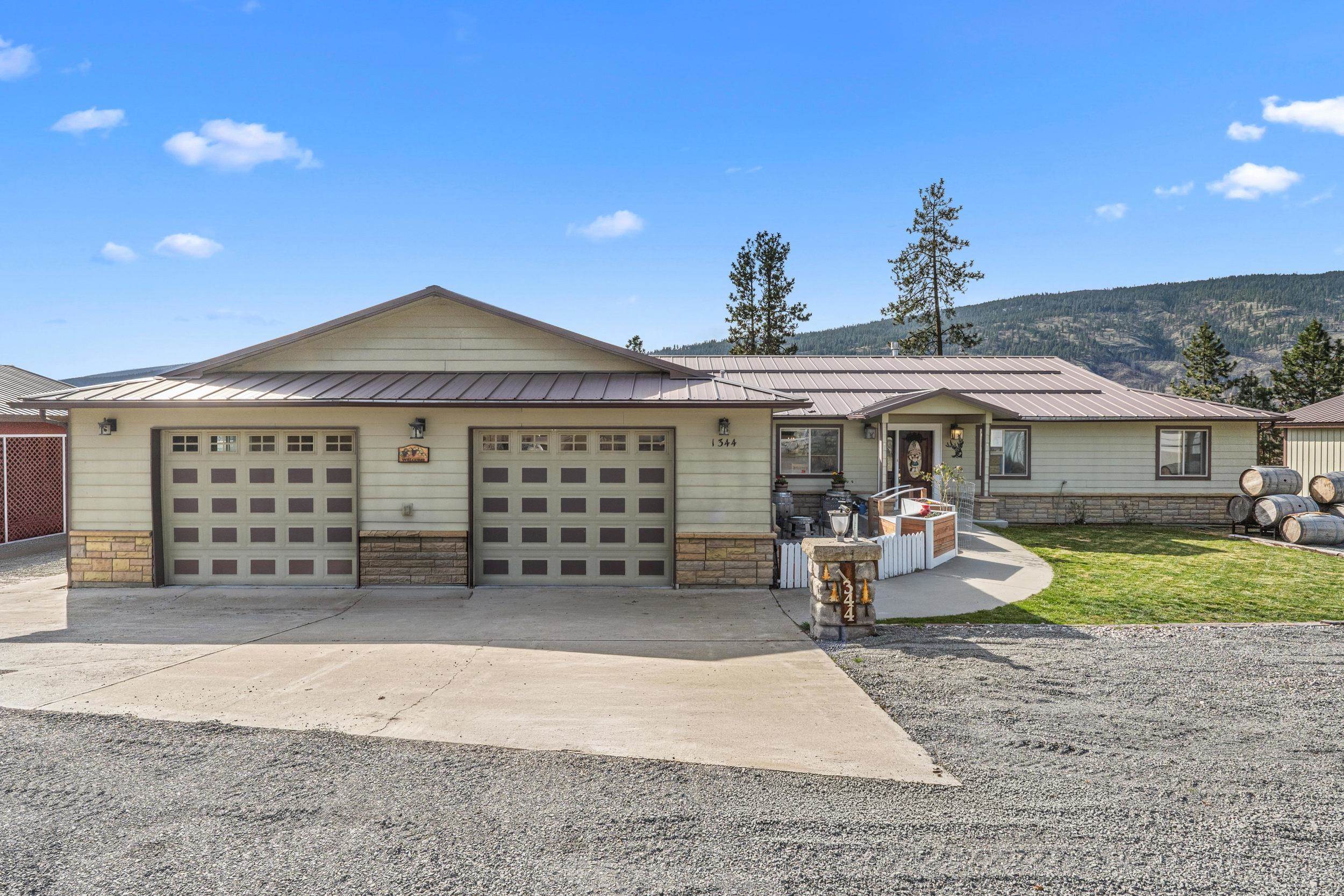 1344 Pine Crest Way - Photo 3
