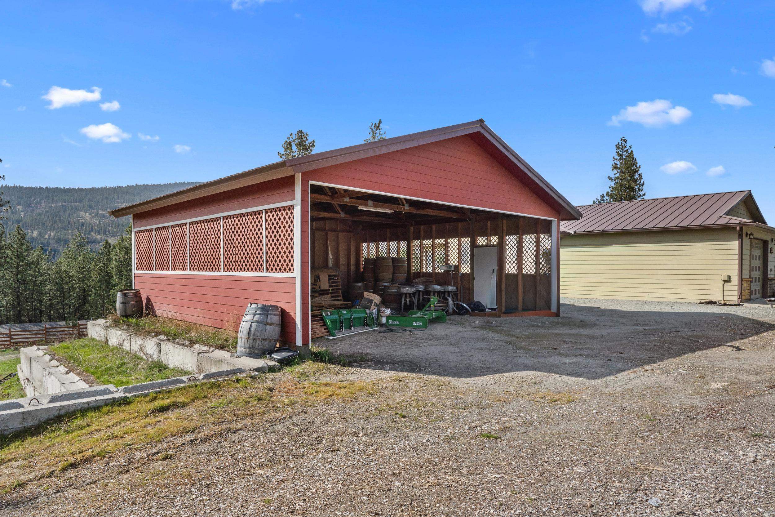 1344 Pine Crest Way - Photo 32