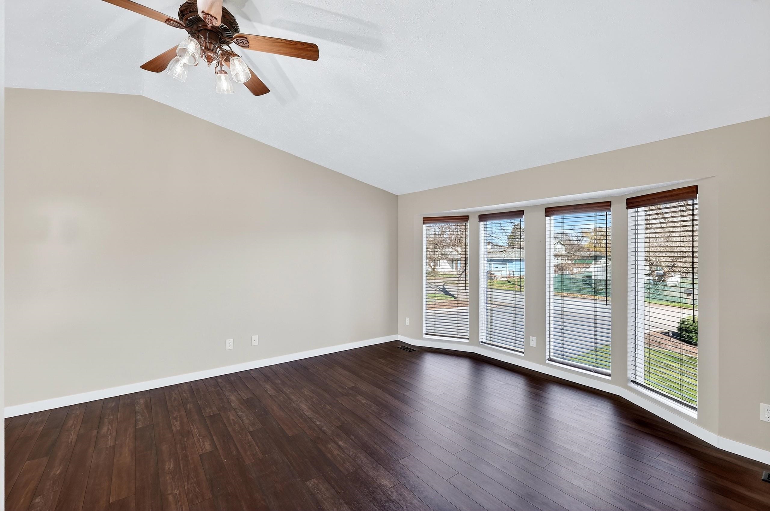 14516 E 12th Ave - Photo 11