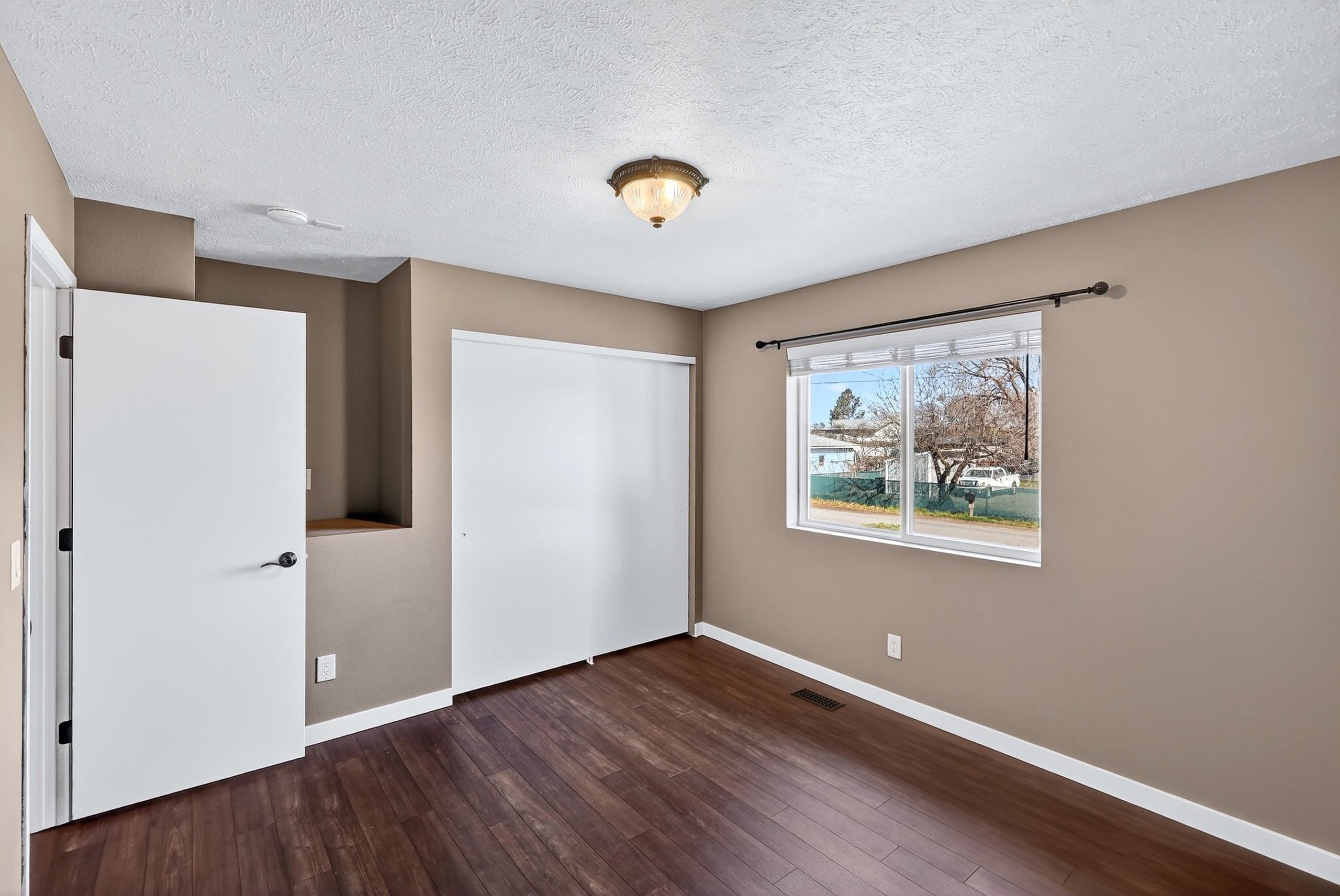 14516 E 12th Ave - Photo 15