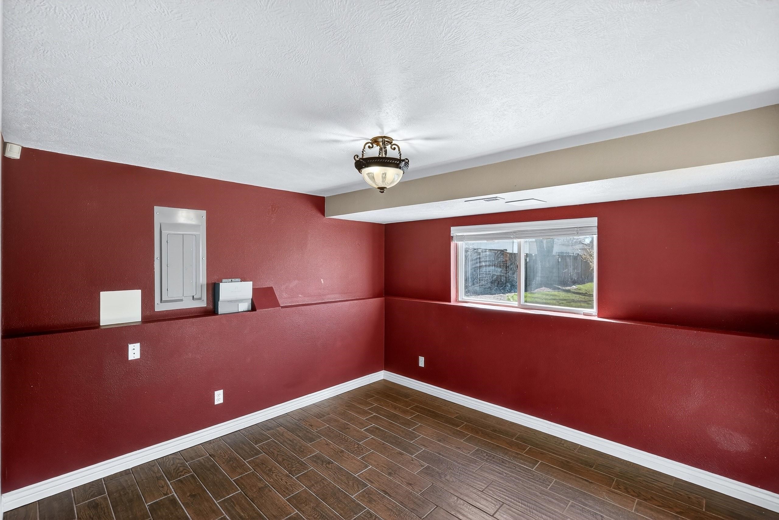 14516 E 12th Ave - Photo 20