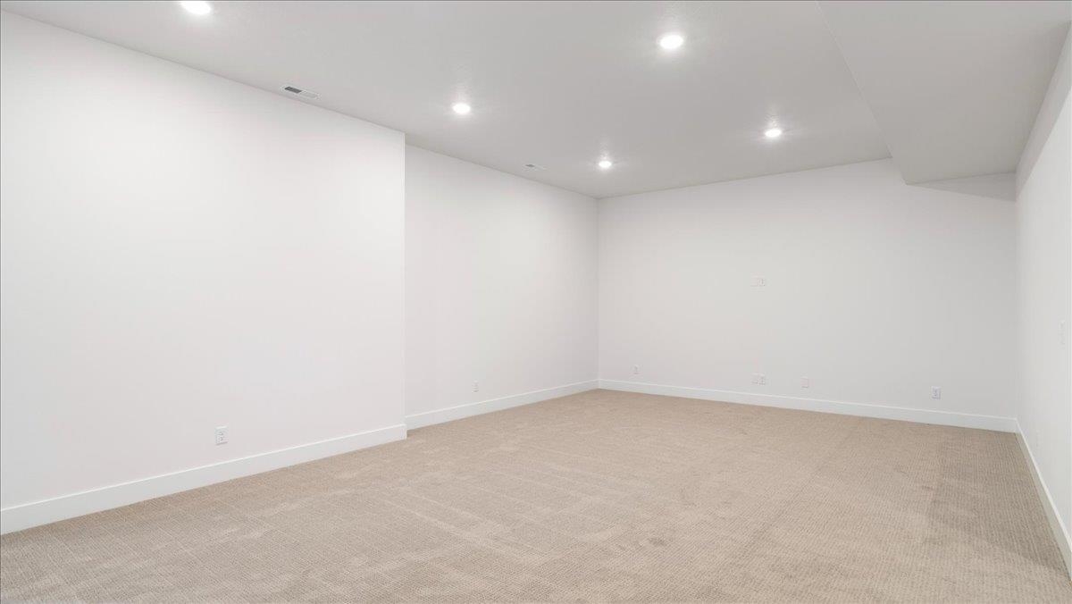 16785 N Wellington Rd - Photo 28