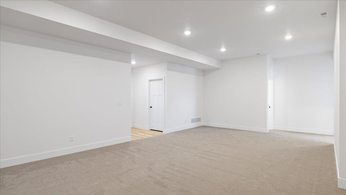 16785 N Wellington Rd - Photo 29
