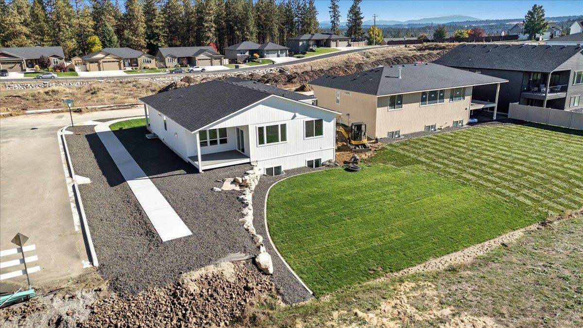 16785 N Wellington Rd - Photo 38