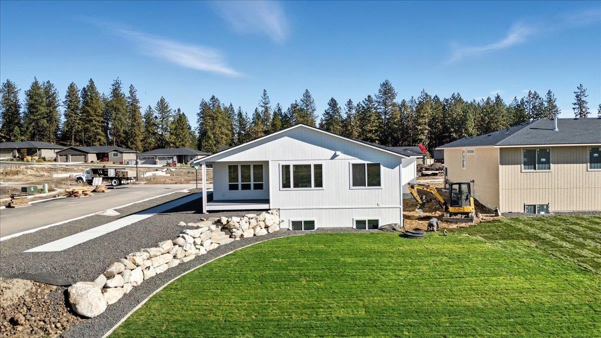16785 N Wellington Rd - Photo 40