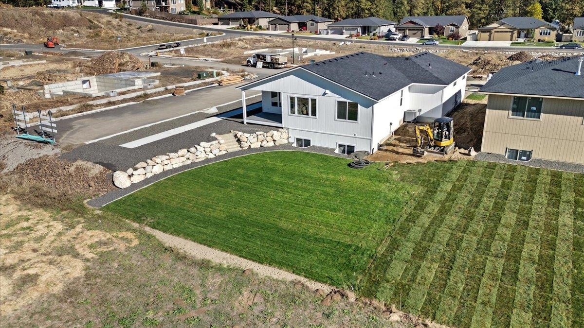 16785 N Wellington Rd - Photo 41