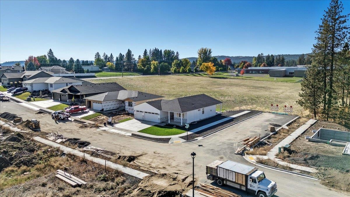 16785 N Wellington Rd - Photo 49
