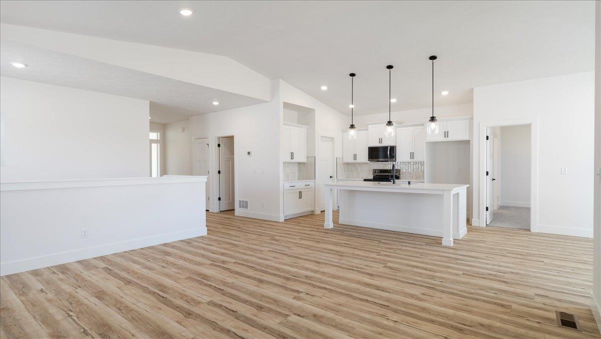 16785 N Wellington Rd - Photo 10