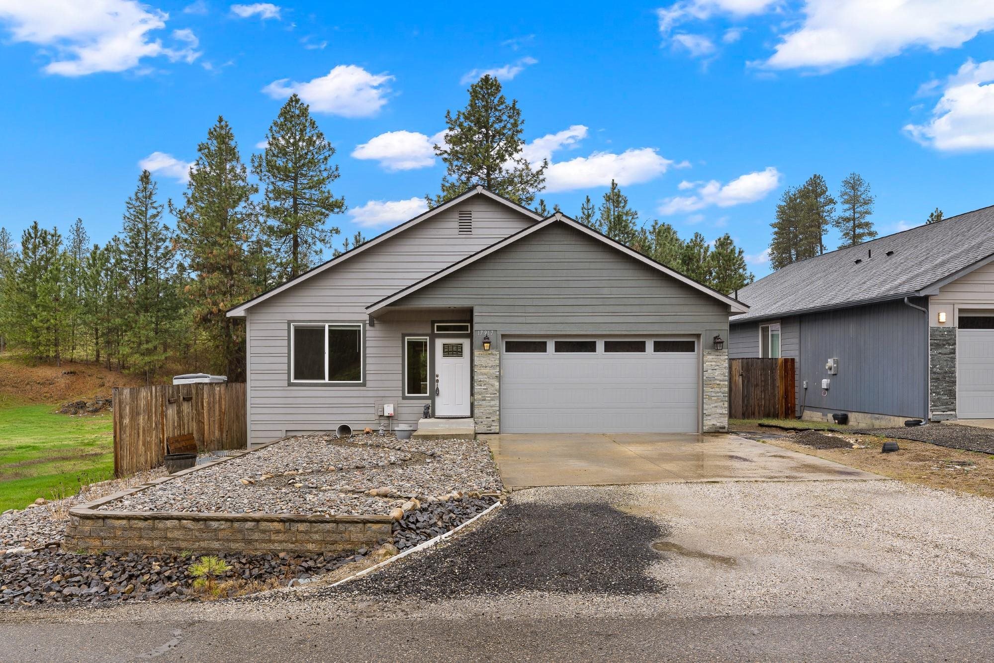 17917 N Division Rd - Photo 1
