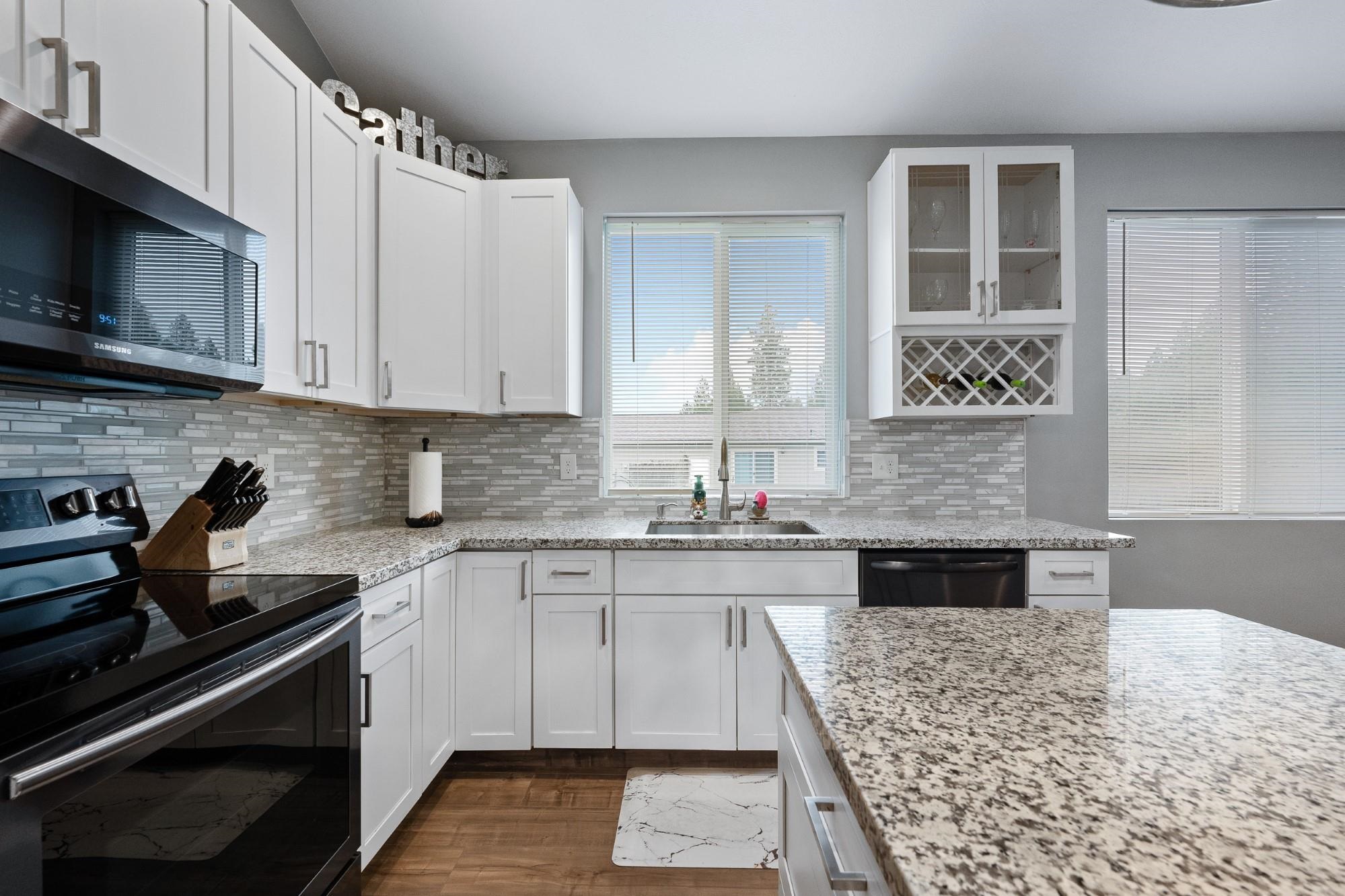 17917 N Division Rd - Photo 9