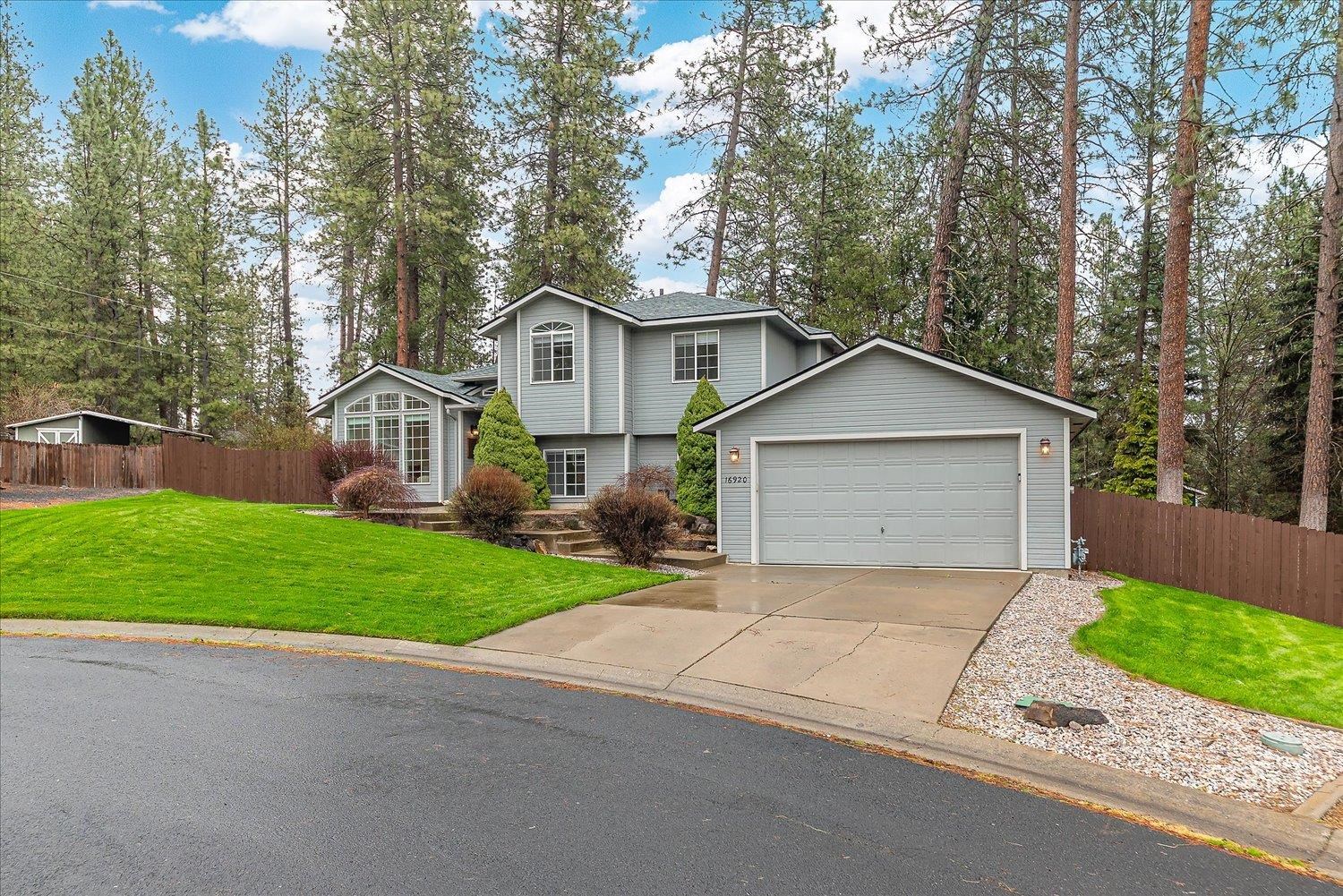 16920 N Woodcrest Ct - Photo 2