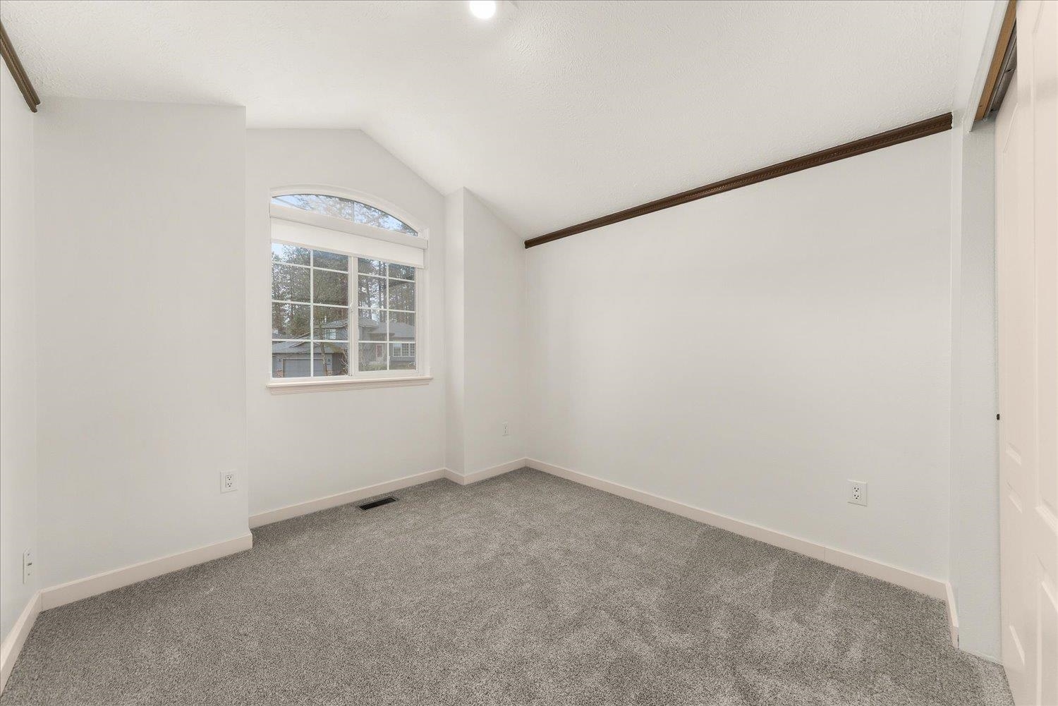 16920 N Woodcrest Ct - Photo 11