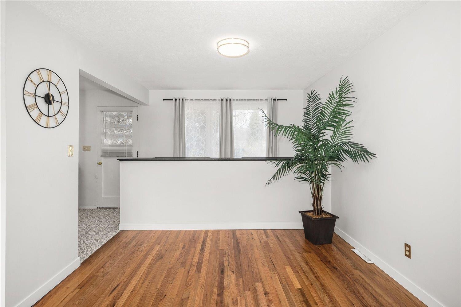 3238 W Holyoke Ave - Photo 5